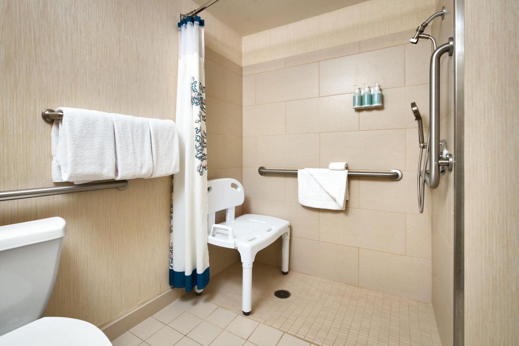 Salt Cottonwood Hotel 3*