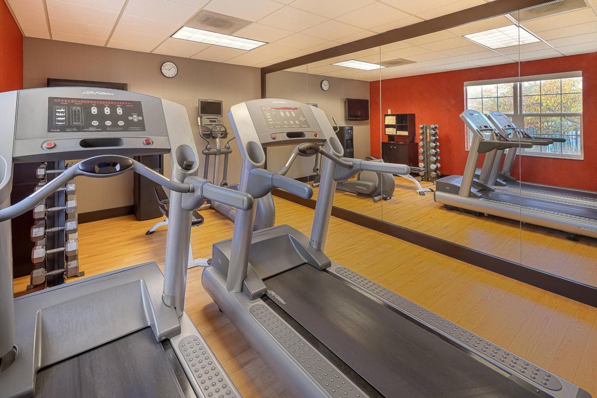 Salt Cottonwood Hotel 3*